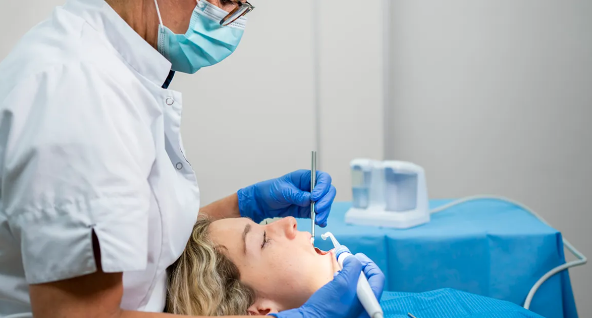 What exactly does a periodontist do?