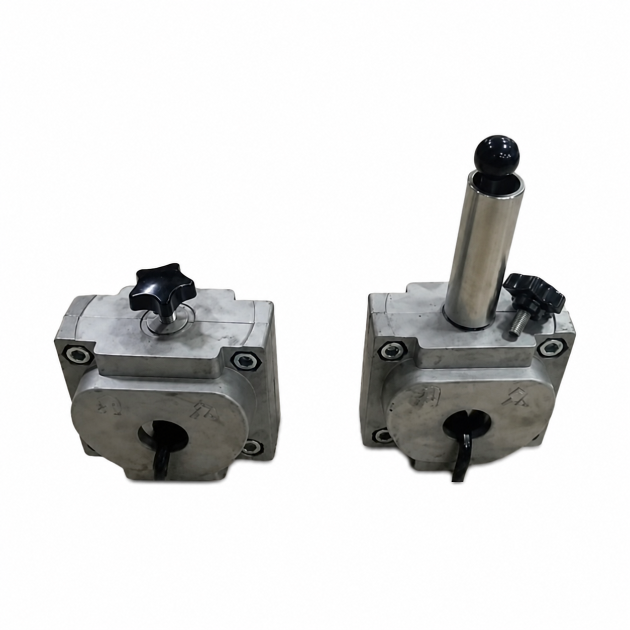 2 flasks for denture injection